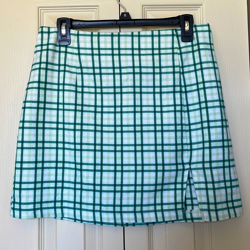 NWOT Wild Fable plaid mini skirt with slit